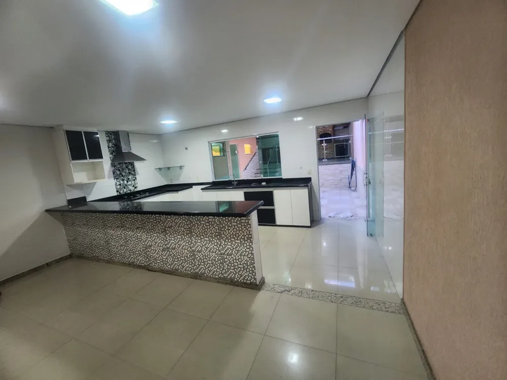 Casa, 3 quartos, 200 m² - Foto 11