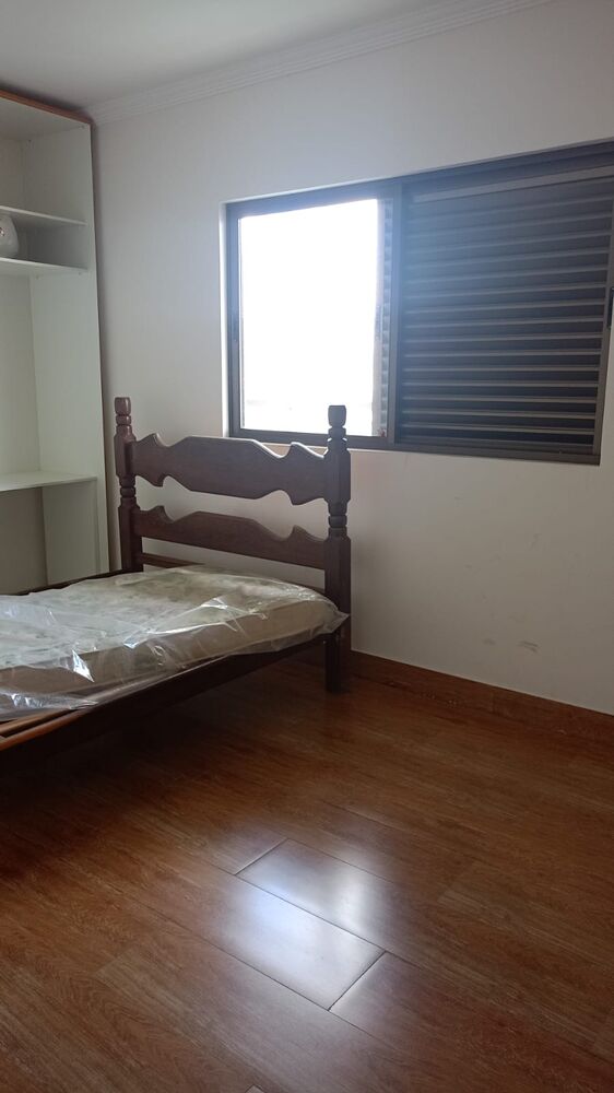Casa Comercial à venda com 9 quartos, 360m² - Foto 8