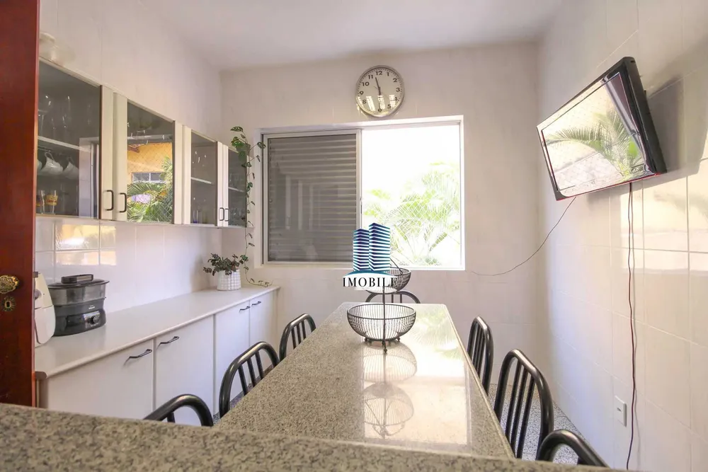 Cobertura, 3 quartos, 246 m² - Foto 8