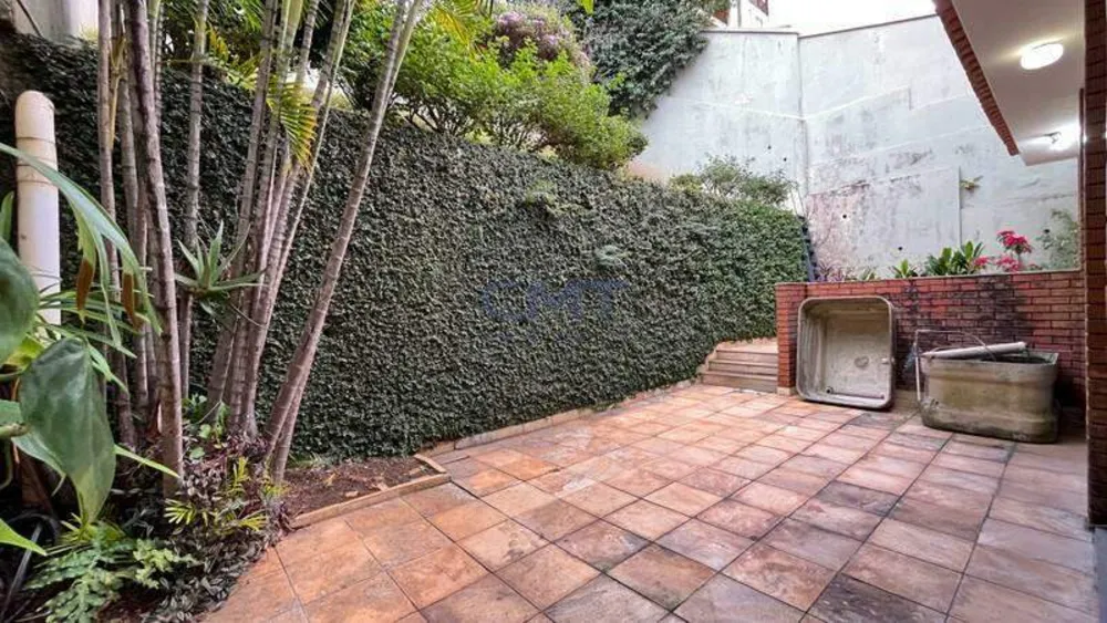 Casa, 4 quartos, 256 m² - Foto 1