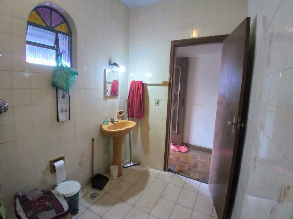 Casa à venda com 4 quartos, 300m² - Foto 8
