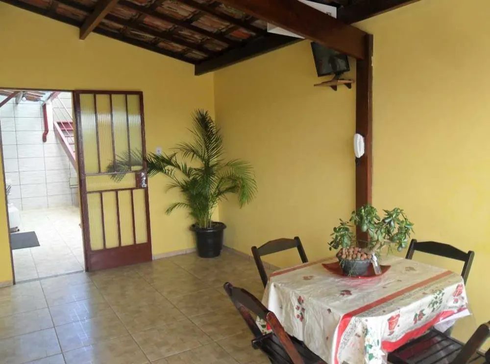 Casa, 3 quartos, 227 m² - Foto 2