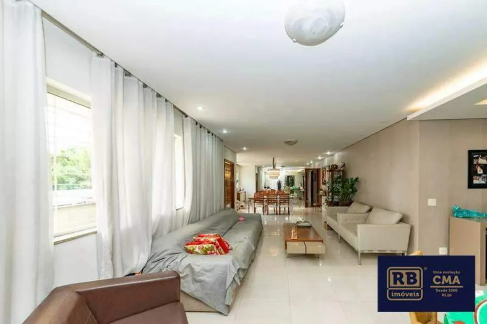Casa, 4 quartos, 267 m² - Foto 1
