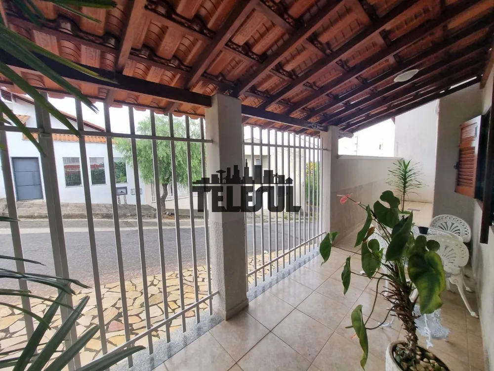Casa, 3 quartos, 245 m² - Foto 10