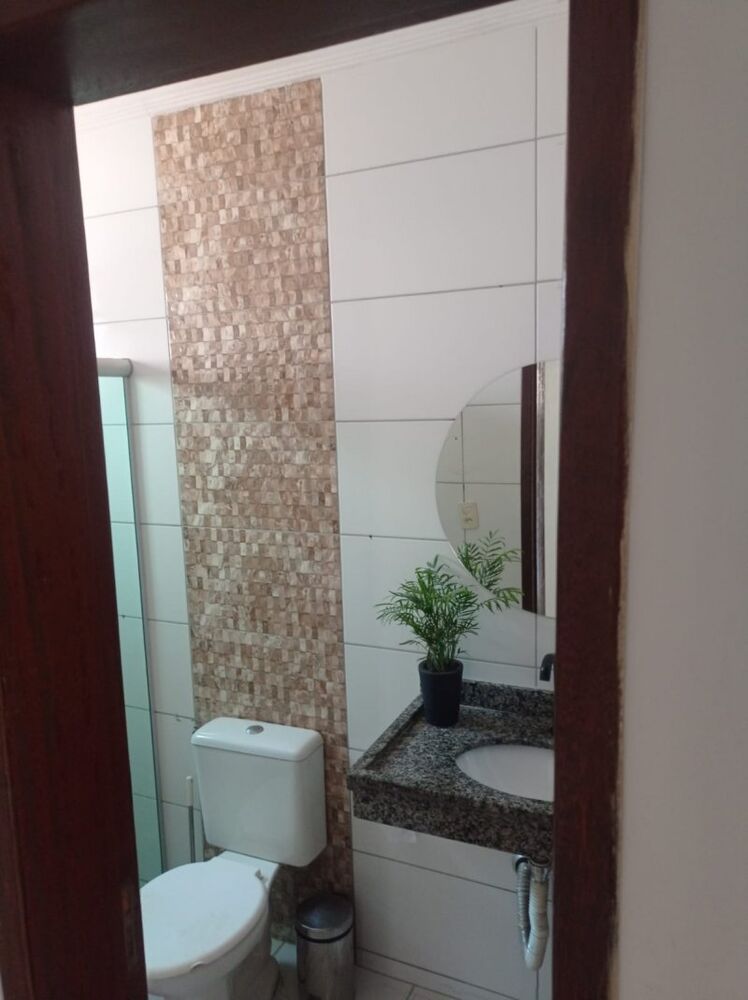 Apartamento à venda com 3 quartos, 144m² - Foto 2