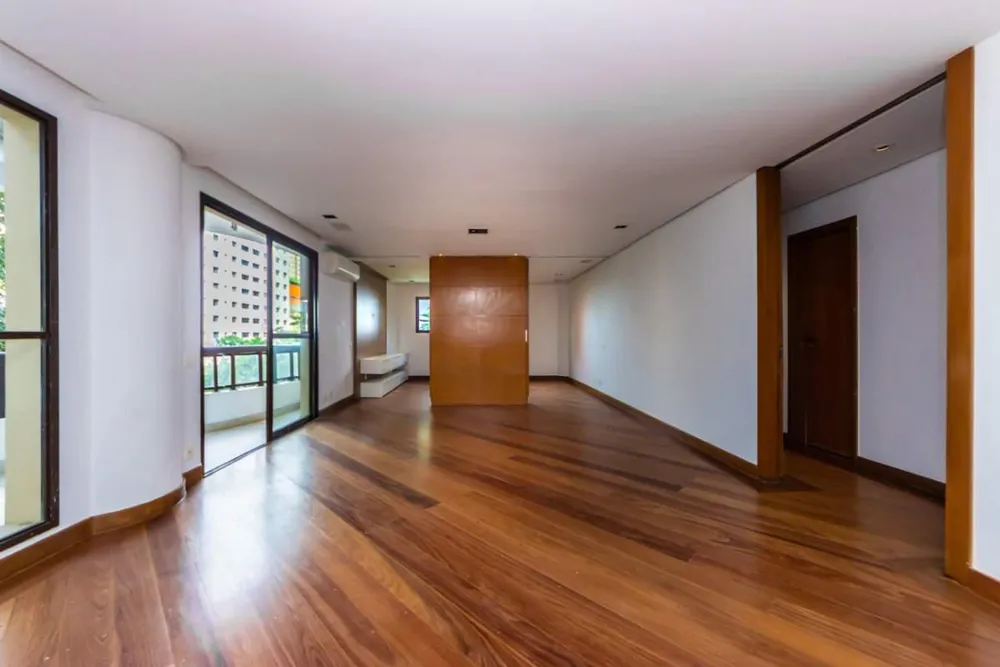 Apartamento, 3 quartos, 198 m² - Foto 1