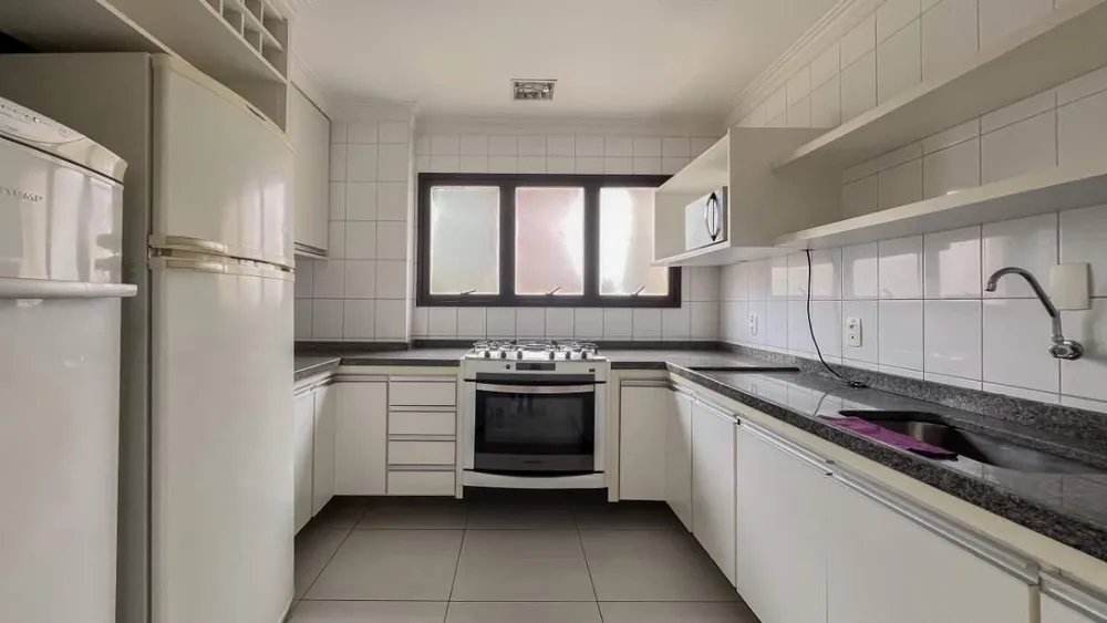 Apartamento, 3 quartos, 198 m² - Foto 4