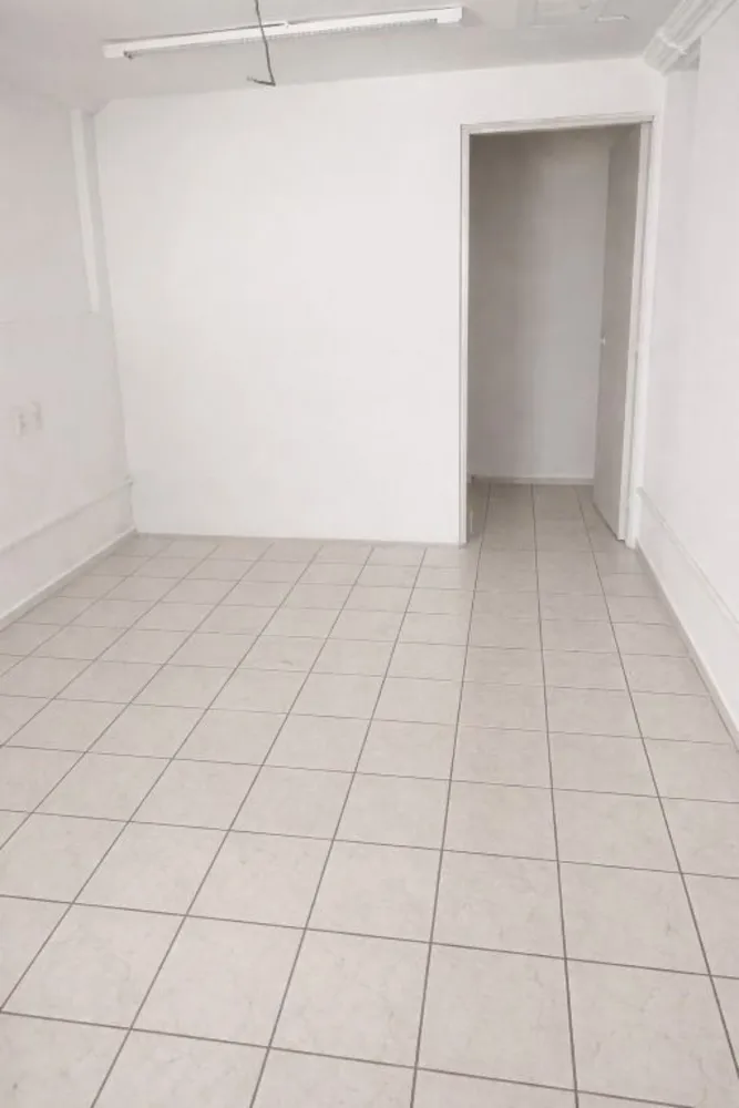 Casa, 1 quarto, 421 m² - Foto 2