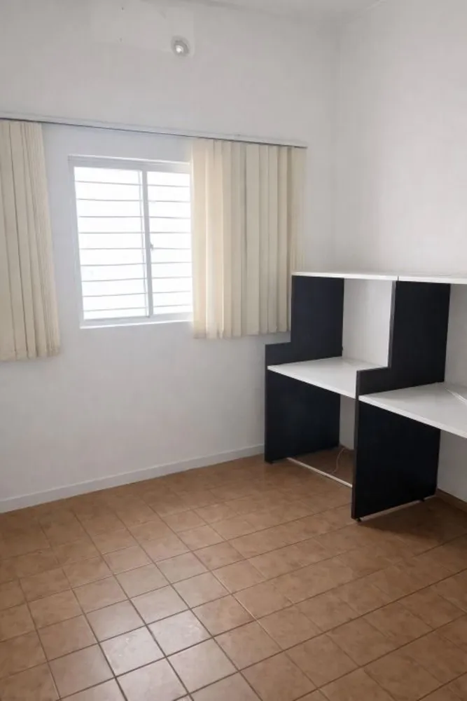 Casa, 1 quarto, 421 m² - Foto 4