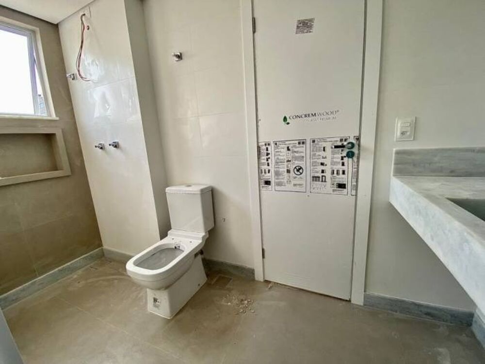 Apartamento à venda com 4 quartos, 135m² - Foto 3