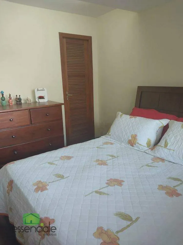 Casa, 4 quartos, 250 m² - Foto 16