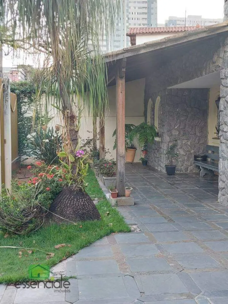 Casa, 4 quartos, 250 m² - Foto 1
