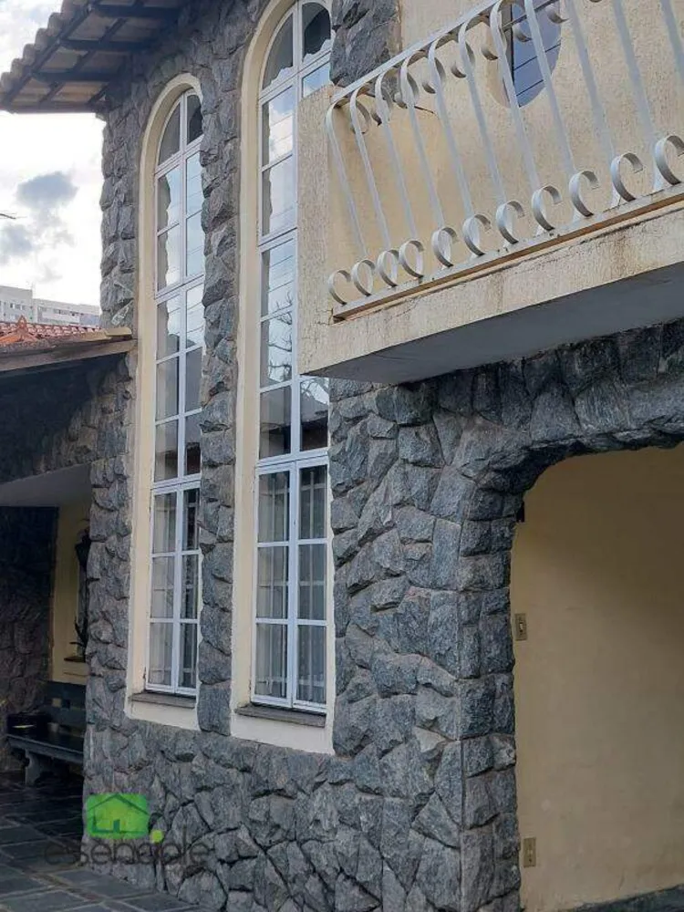Casa, 4 quartos, 250 m² - Foto 2