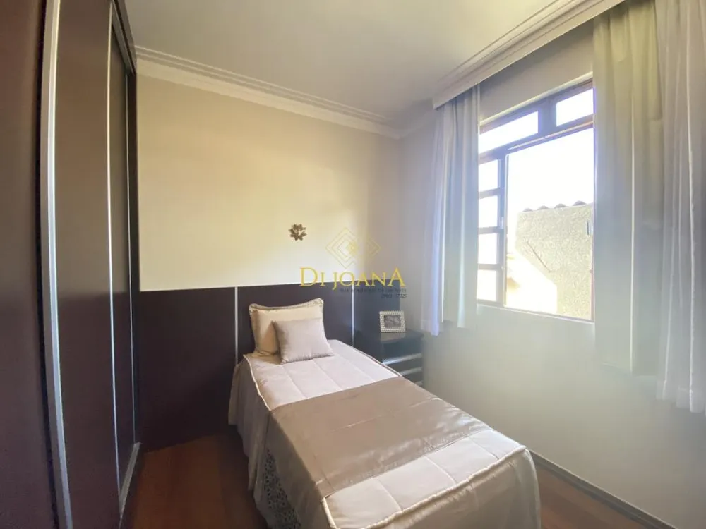 Casa, 4 quartos, 560 m² - Foto 3