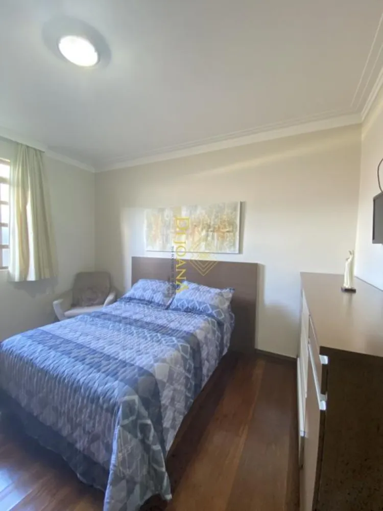 Casa, 4 quartos, 560 m² - Foto 17