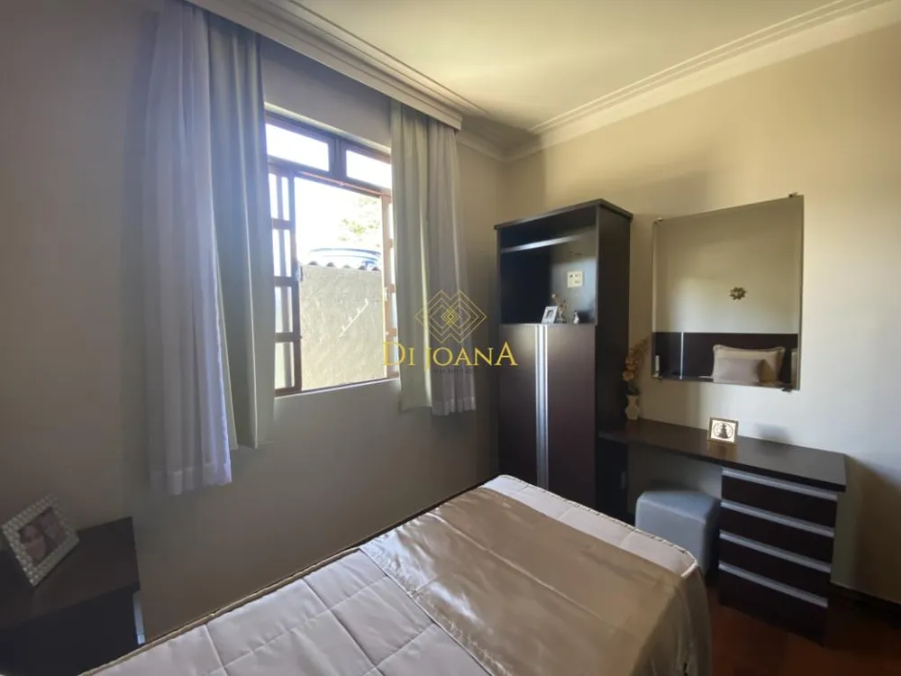 Casa, 4 quartos, 560 m² - Foto 2