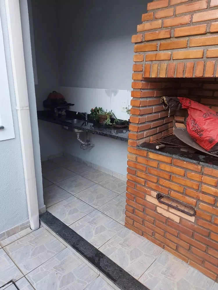 Casa à venda com 3 quartos, 220m² - Foto 10