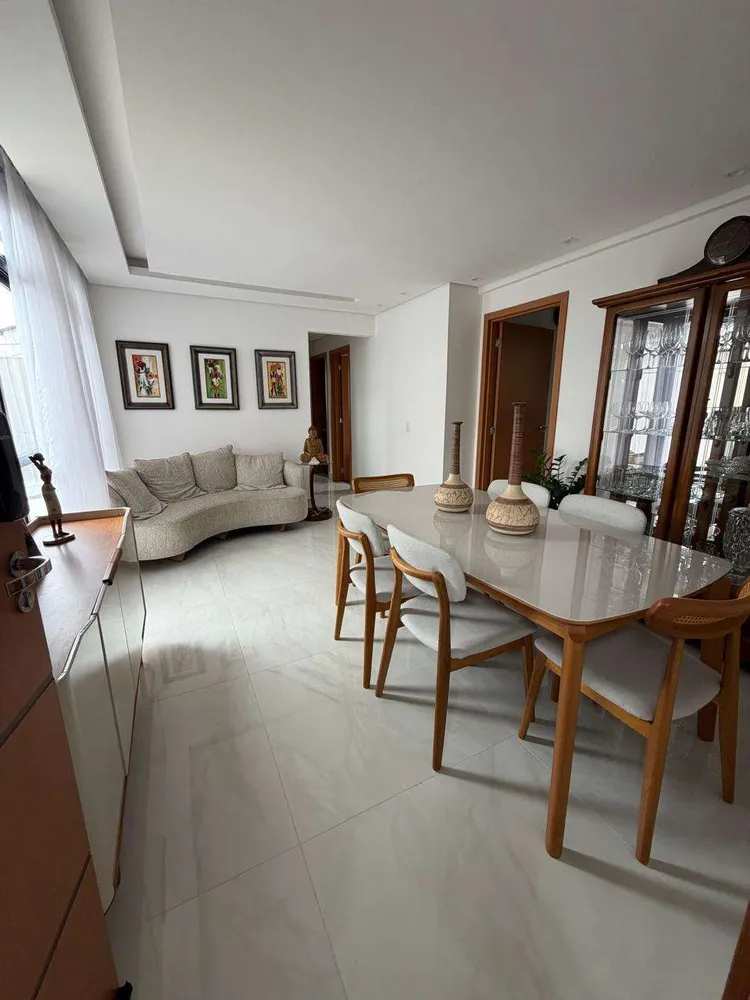 Apartamento, 3 quartos, 145 m² - Foto 1