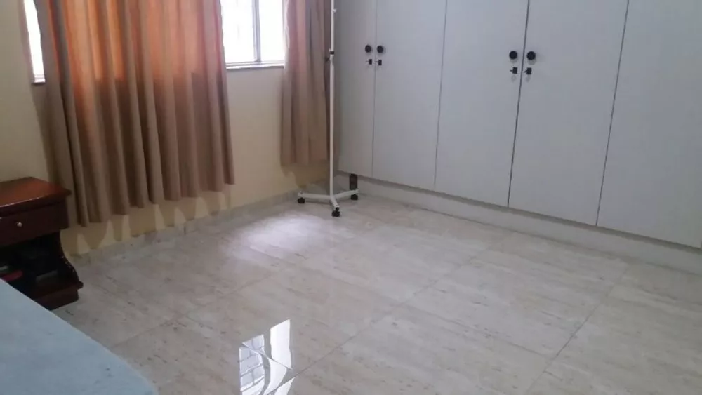 Apartamento à venda com 3 quartos, 150m² - Foto 4