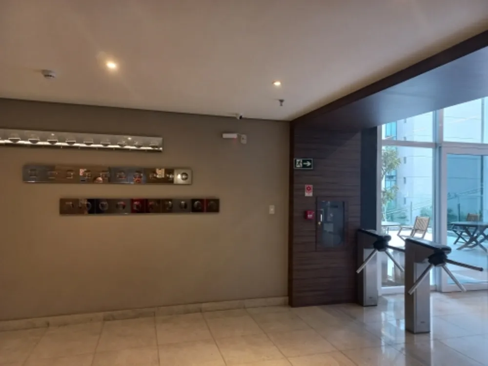 Sala-Conjunto, 1200 m² - Foto 17