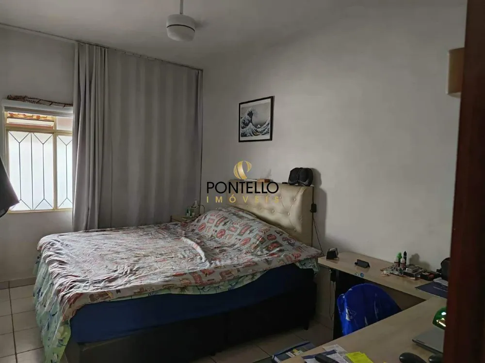 Casa, 6 quartos, 172 m² - Foto 1