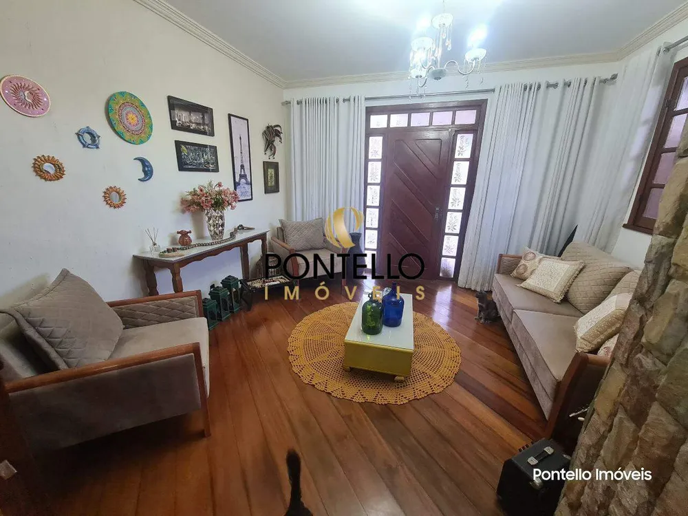 Casa, 3 quartos, 329 m² - Foto 1
