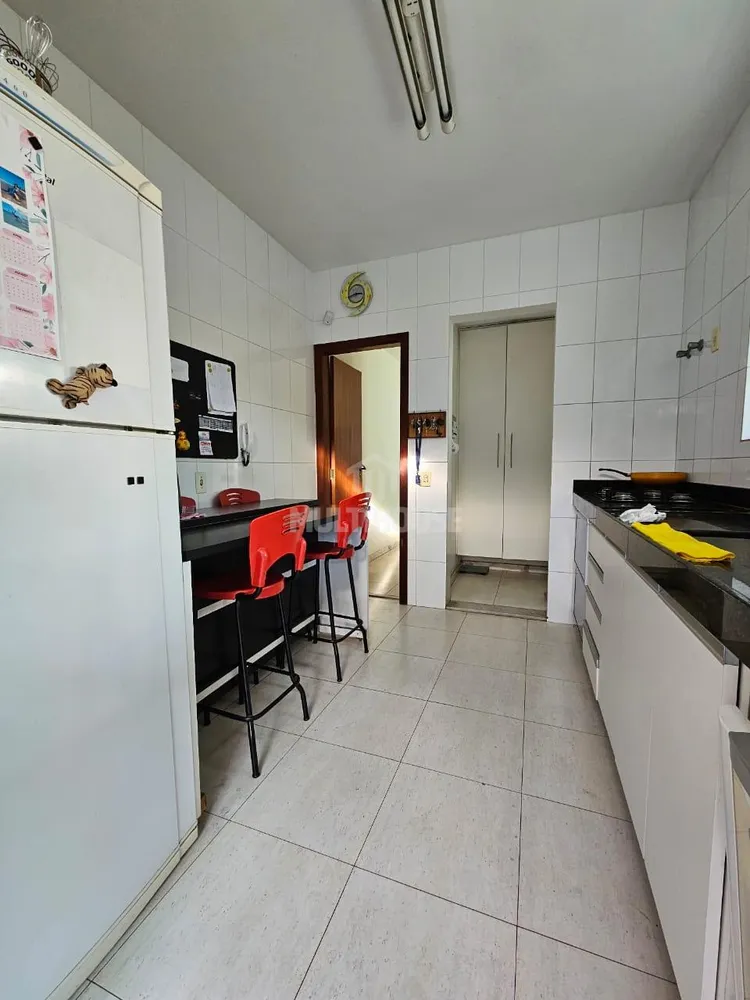 Casa, 3 quartos, 238 m² - Foto 3