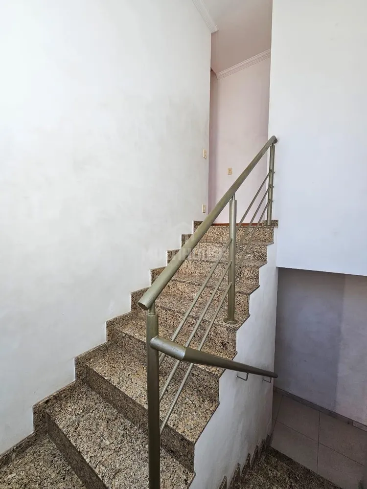 Casa, 3 quartos, 238 m² - Foto 18