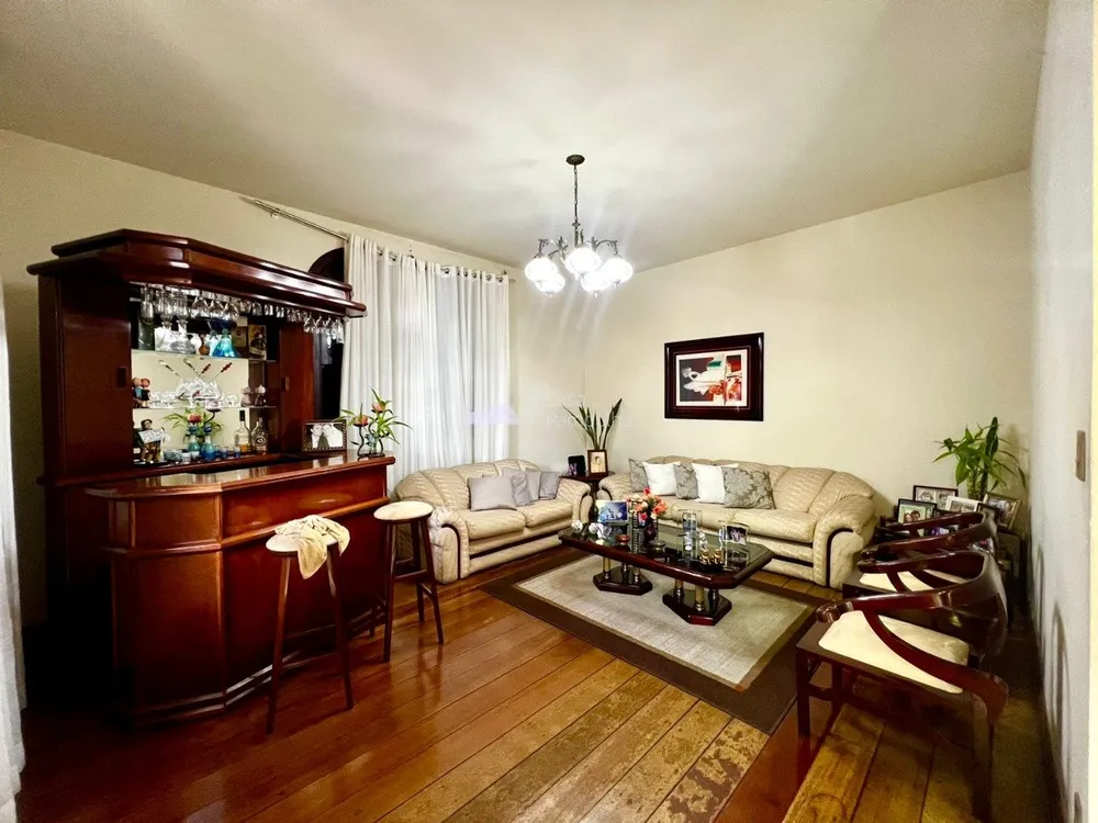 Casa, 4 quartos, 360 m² - Foto 1