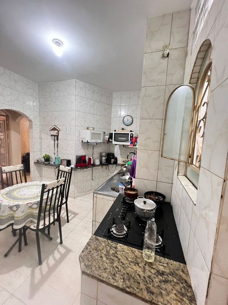 Casa à venda com 3 quartos, 160m² - Foto 2