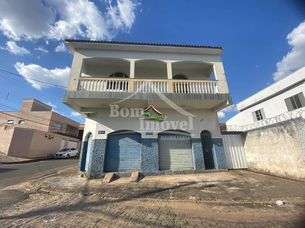 Casa, 2 quartos, 360 m² - Foto 1