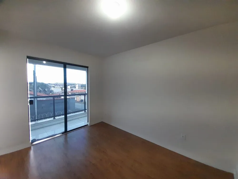 Casa, 3 quartos, 142 m² - Foto 3
