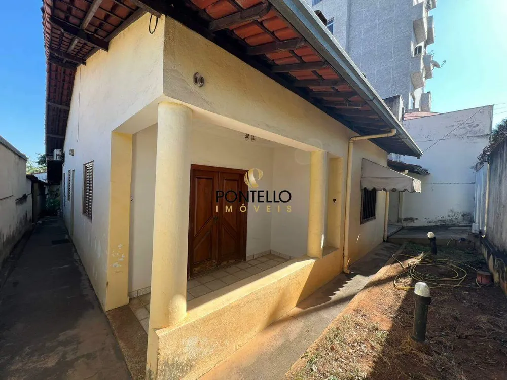 Casa, 2 quartos, 180 m² - Foto 1