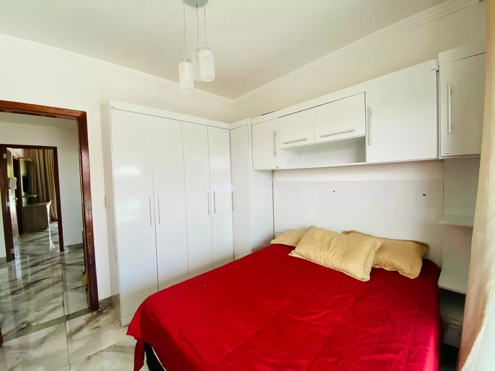 Casa à venda com 3 quartos, 210m² - Foto 8