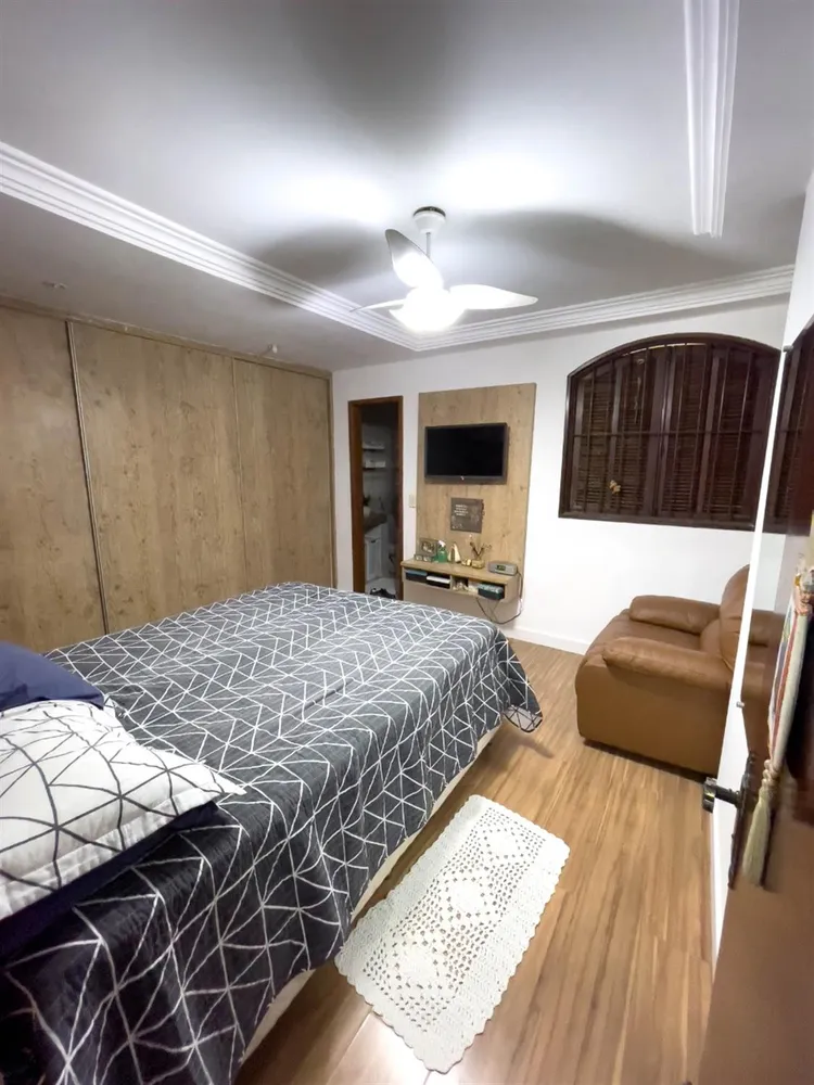 Casa, 4 quartos, 254 m² - Foto 4