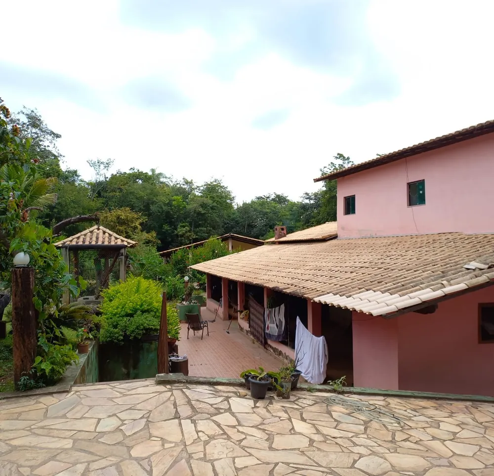 Chácara, 4 quartos, 3500 m² - Foto 1