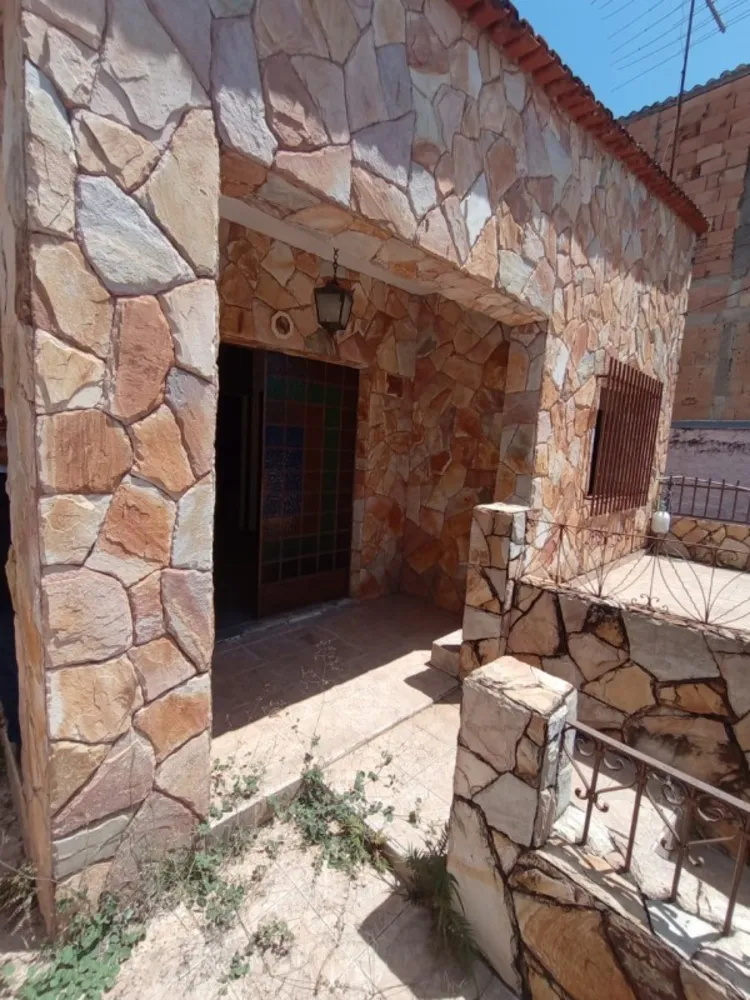 Casa, 3 quartos, 275 m² - Foto 1
