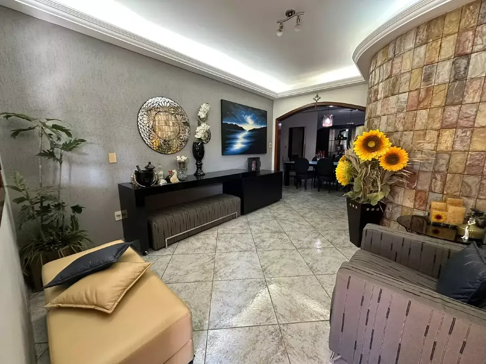 Casa, 4 quartos, 360 m² - Foto 3