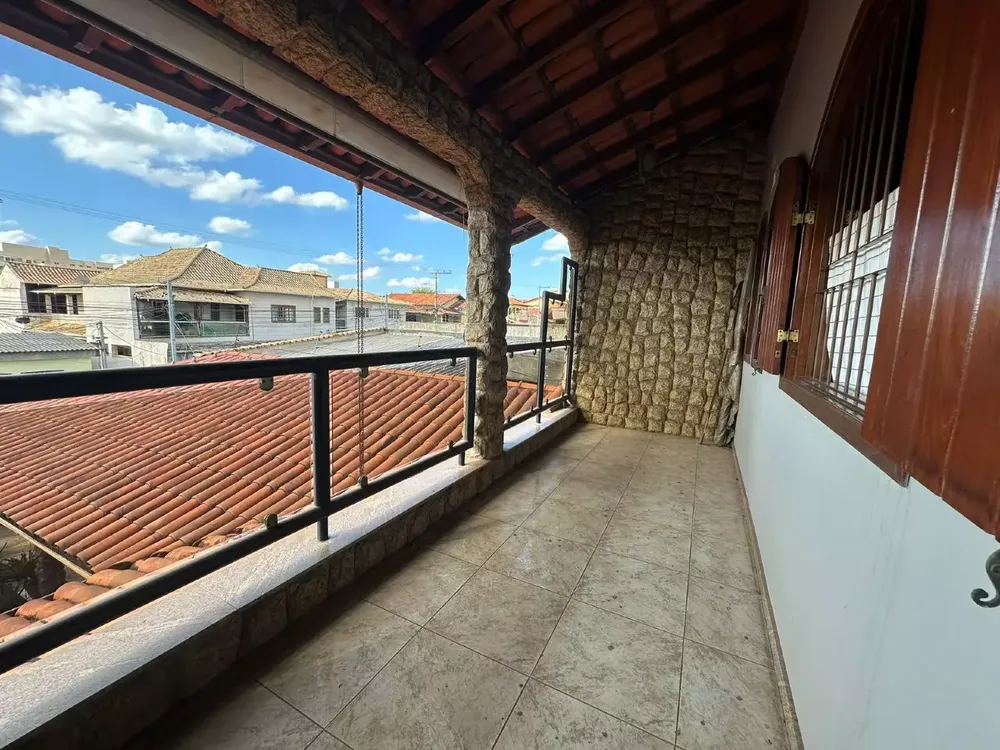 Casa, 4 quartos, 360 m² - Foto 4