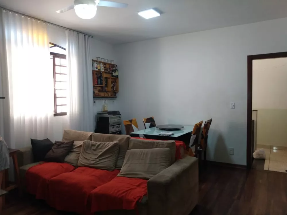 Apartamento à venda com 2 quartos, 72m² - Foto 1