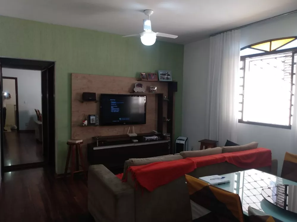 Apartamento à venda com 2 quartos, 72m² - Foto 2