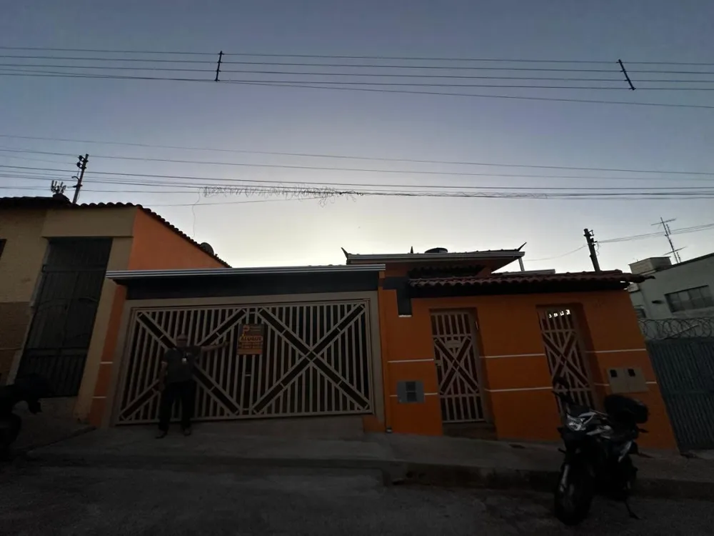 Casa, 3 quartos - Foto 1