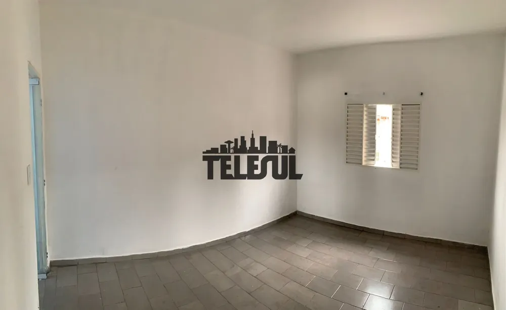 Casa, 3 quartos, 253 m² - Foto 1