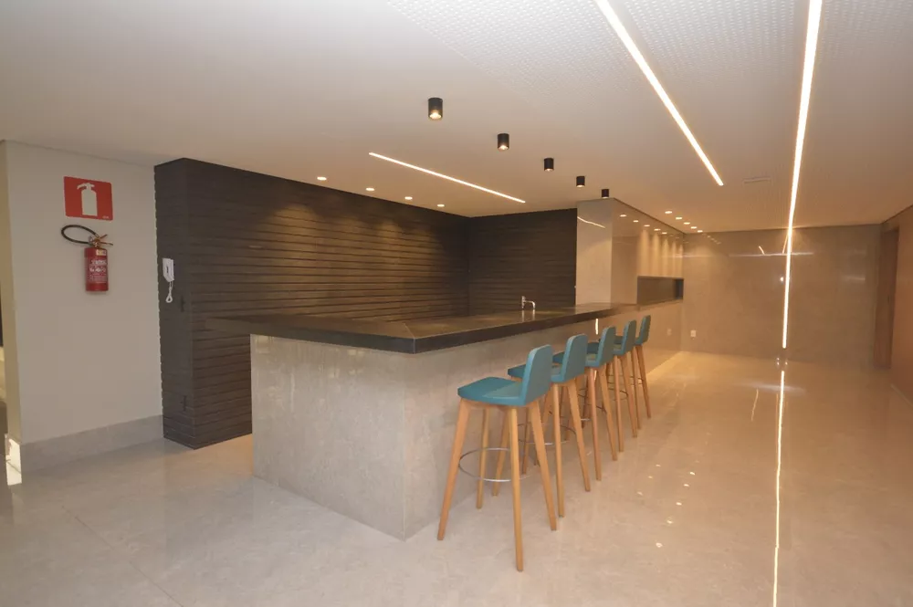 Apartamento à venda com 4 quartos, 140m² - Foto 3