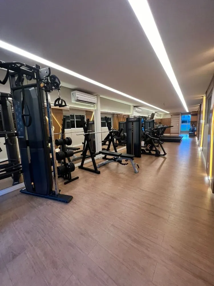 Apartamento, 3 quartos, 224 m² - Foto 2