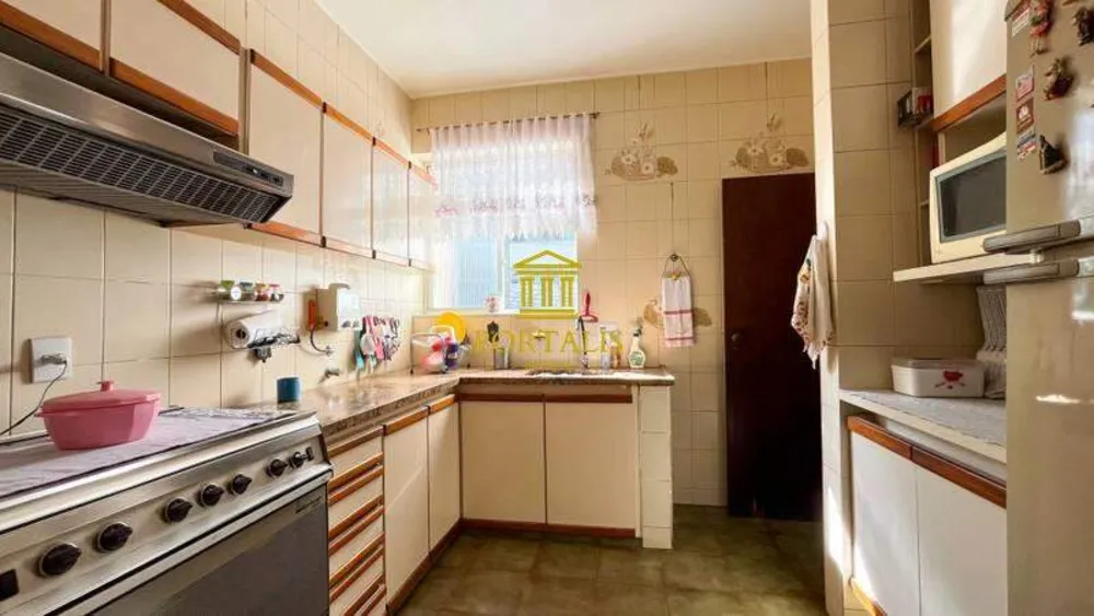 Casa, 5 quartos, 342 m² - Foto 1