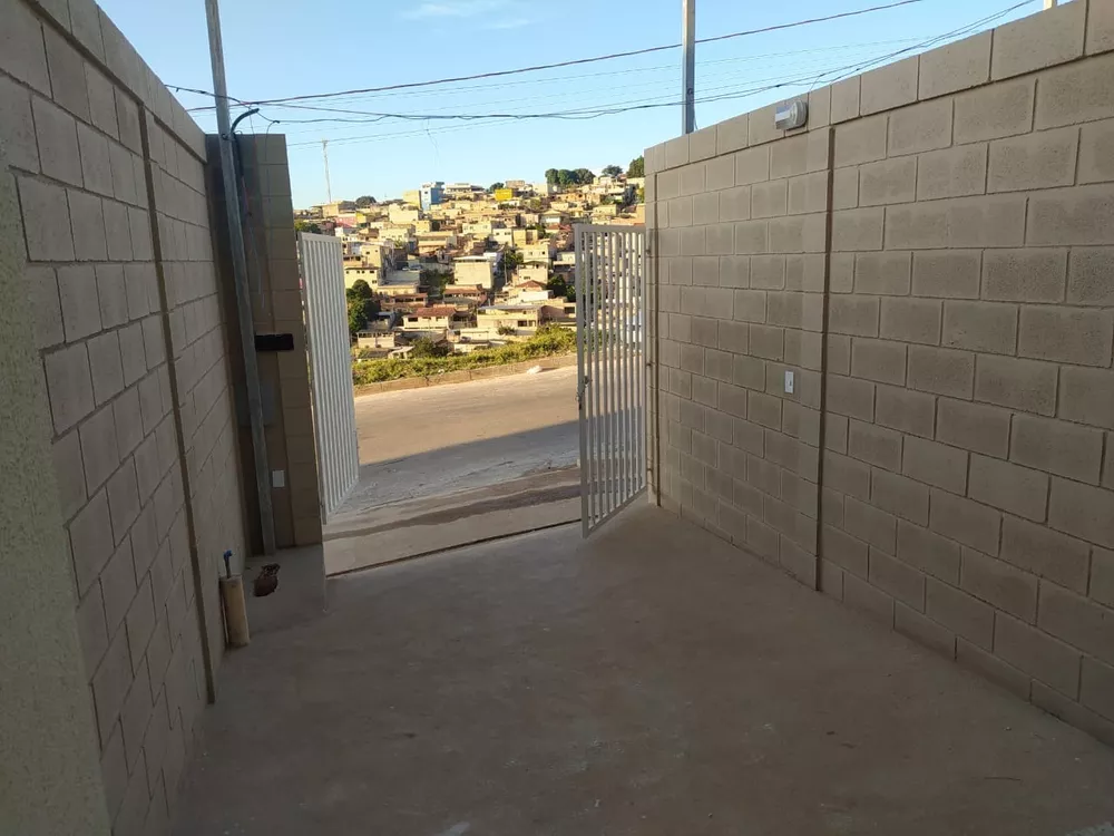 Casa à venda com 2 quartos, 60m² - Foto 20