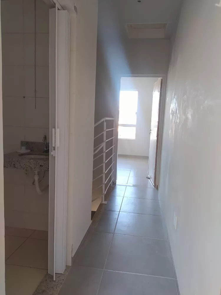 Casa à venda com 2 quartos, 60m² - Foto 15