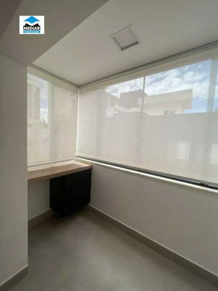 Apartamento à venda com 3 quartos, 105m² - Foto 2