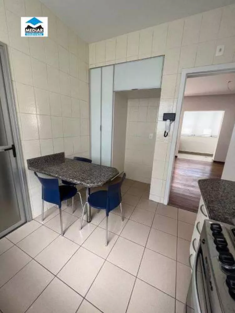 Apartamento à venda com 3 quartos, 105m² - Foto 4